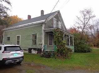 441 Clyde St, Newport, VT 05855