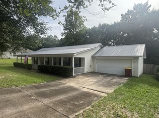 115 Indian Trl, Crestview, FL 32536