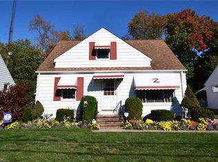 2263 Larchmont Dr, Wickliffe, OH 44092