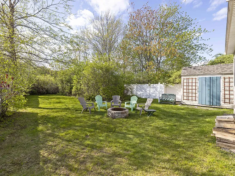 16 Grasshopper Ln — Photo 40