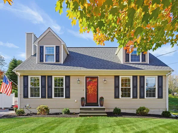 51 Edmund H Nichols Rd, North Attleboro, MA 02760