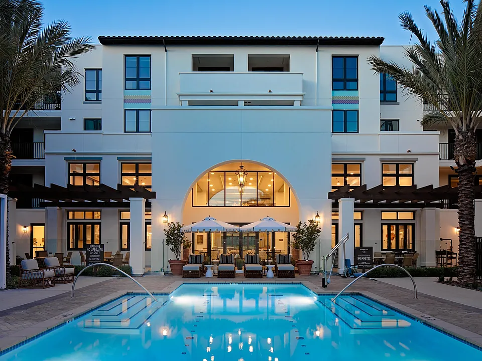 Building Photo 2