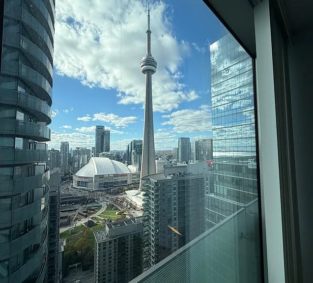 14 York St #3505B — Photo 7