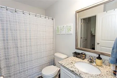 415 Conifer St — Photo 10