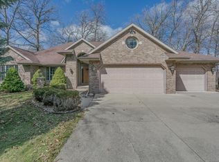 2316 High Oak Dr, Oshkosh, WI 54902