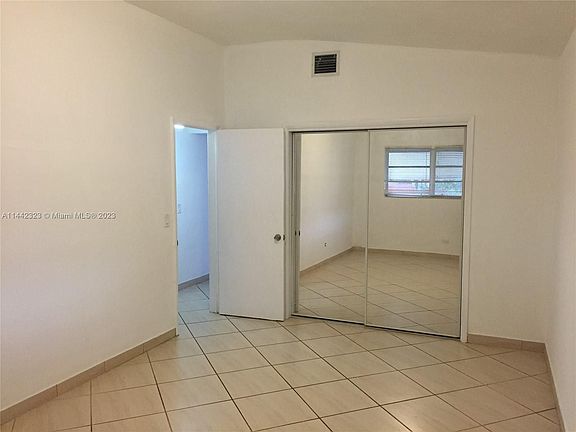 5th image of 1466 NE 175th St