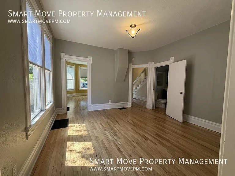 2920 W Jefferson St — Photo 8