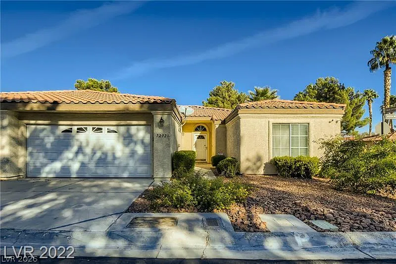 2 bed, 2.0 bath, 1608 sqft, $2,100 — Photo 1