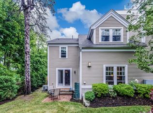 6 Essex Rd UNIT 13, Ipswich, MA 01938