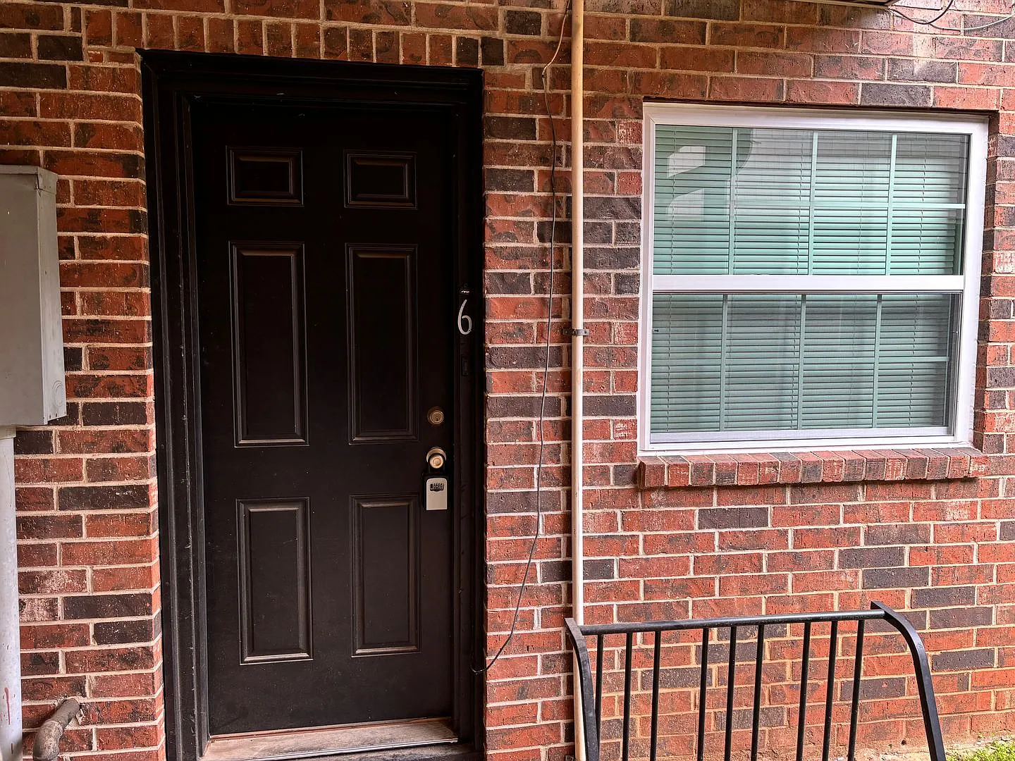 2 bedroom, 1 bathroom apartment in Edmond, OK with central heat and air — Photo 4