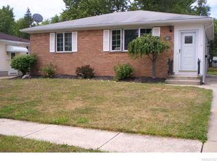 54 Morris Cir, Depew, NY 14043