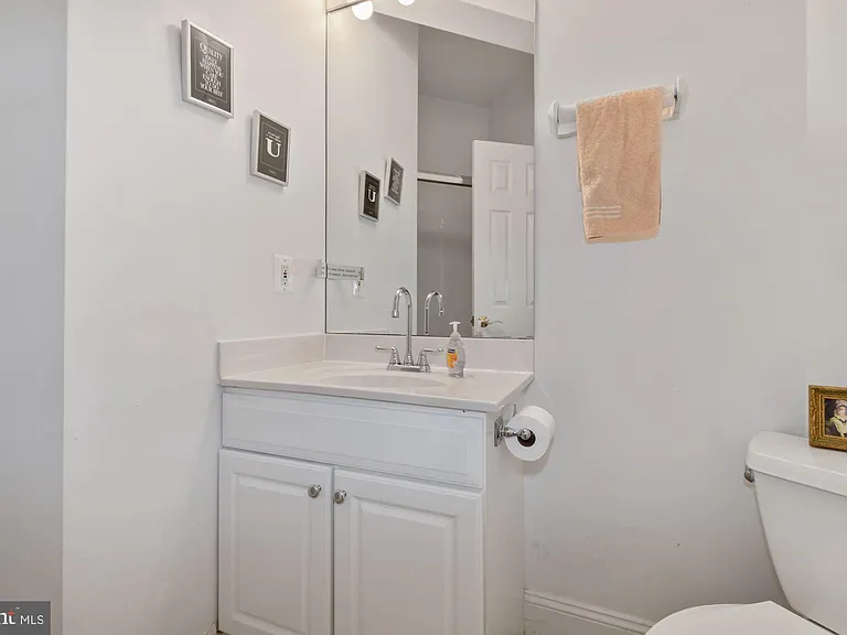 8309 Old Seven Locks Rd — Photo 53