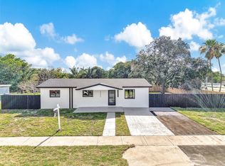 19820 NW 39th Ave, Miami Gardens, FL 33055