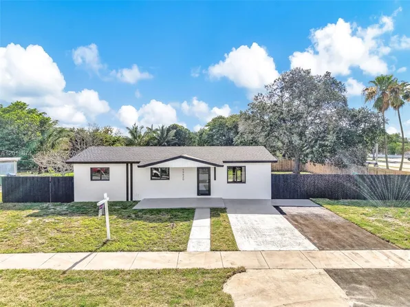 19820 NW 39th Ave, Miami Gardens, FL 33055