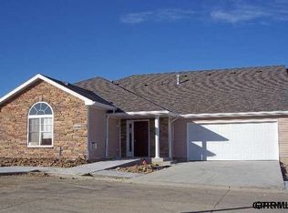 16006 Tucker Plz, Bennington, NE 68007