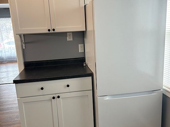 5th image of 309 Voorhees St