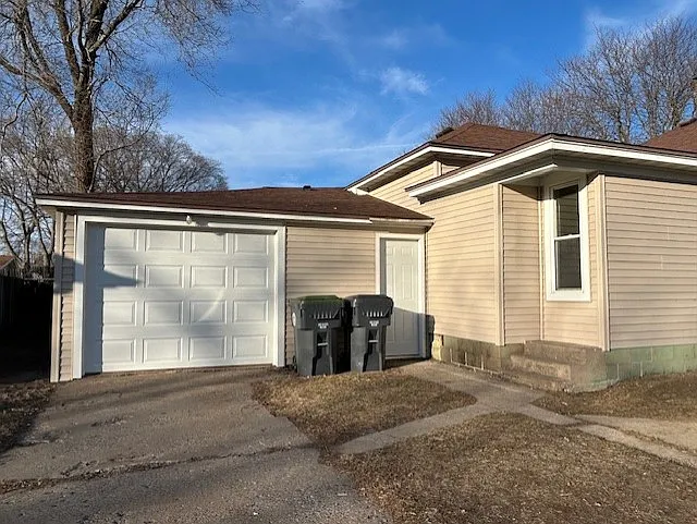 3 bed, 1220 sqft, $1,500 — Photo 2