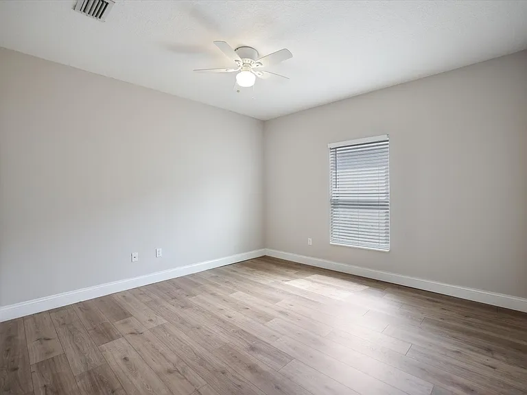 1878 Vamo Dr — Photo 19