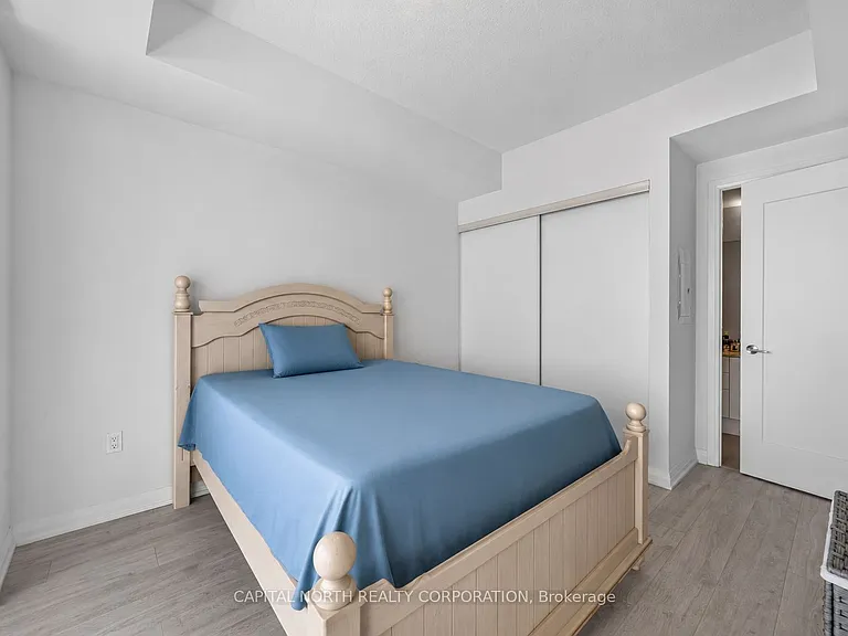 8960 Jane St #1205 — Photo 8