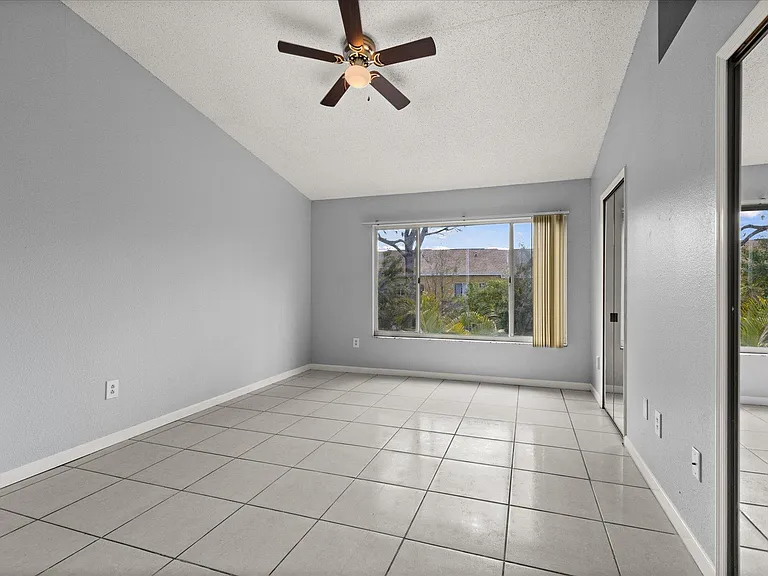 29924 Playa Del Rey Ln — Photo 7