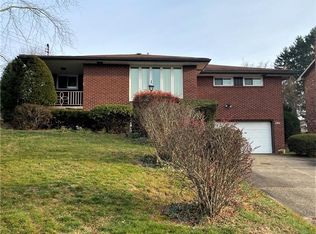 1354 Foxboro Dr, Monroeville, PA