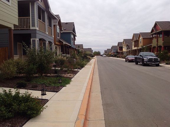 2nd image of 4621 Senda Ln
