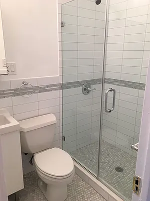 Rented by Performing Assets Corp | media 28