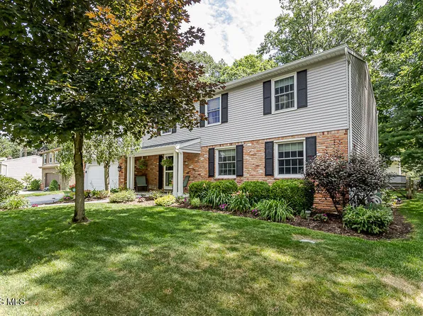 4552 Sheringham Ln, Sylvania, OH 43560
