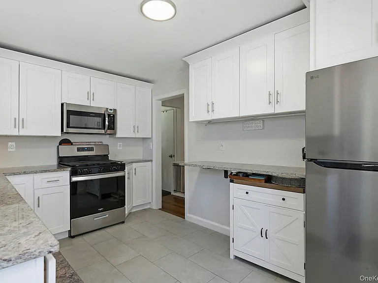 135 Woolsey Ave — Photo 11
