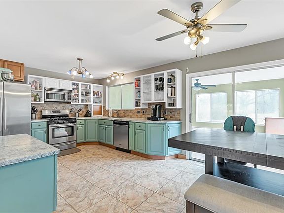 2nd image of 2408 Wesford Dr