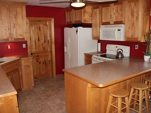 Kitchen with appliances