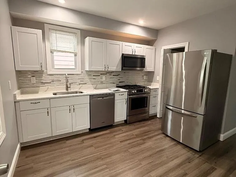 1008 Boudinot Pl — Photo 10