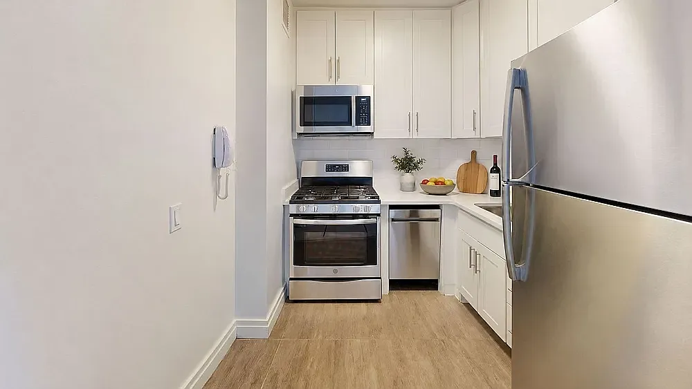225 East 95th Street — Photo 2