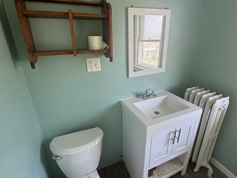 2727 Robinwood Ave — Photo 9