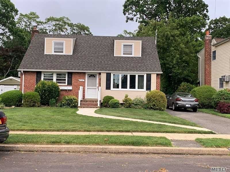 1st image of 2092 Willoughby Ave