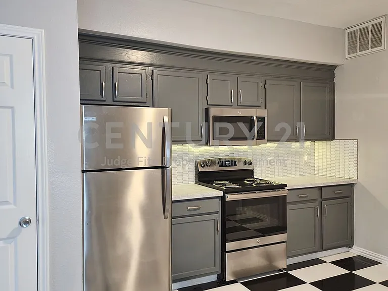 5720 1/2 Vickery Blvd — Photo 6