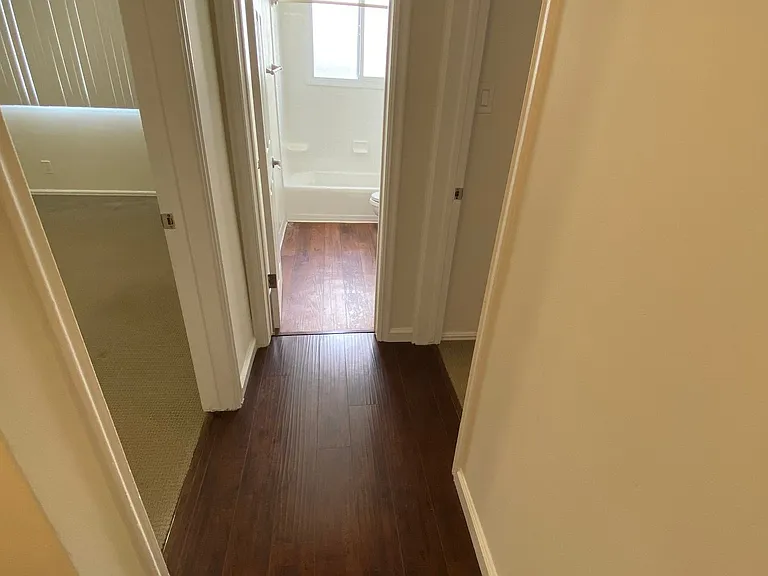 Keswick Court Apartments — Photo 51