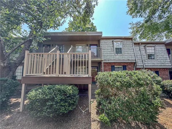 3830 Country Club Rd APT I, Winston Salem, NC 27104