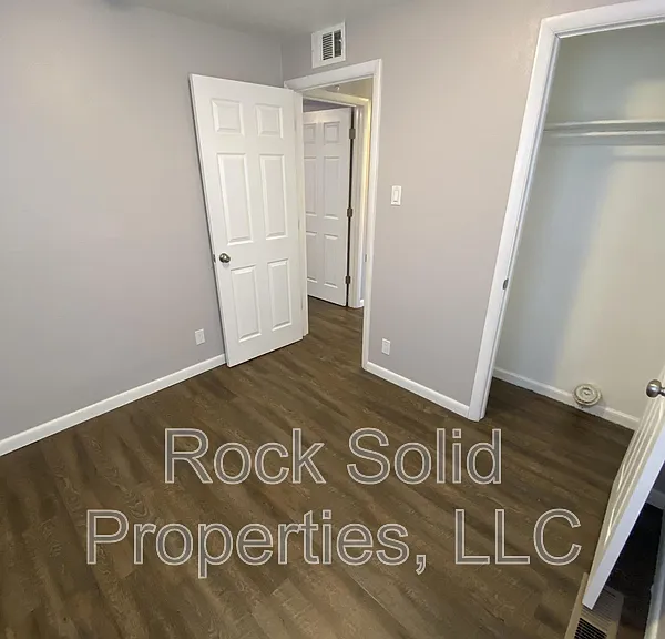 2020 Dunn Ave #4 — Photo 13