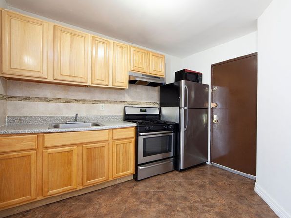 683 Flatbush Ave #3R