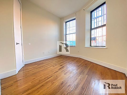 1st image of 654 Park Pl #1S