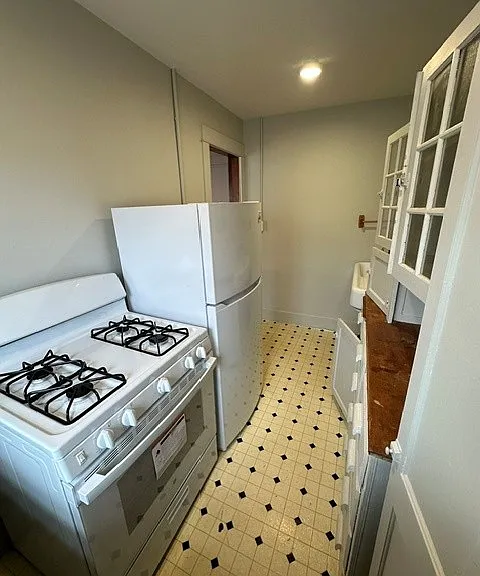 46 S Main St #9 — Photo 2