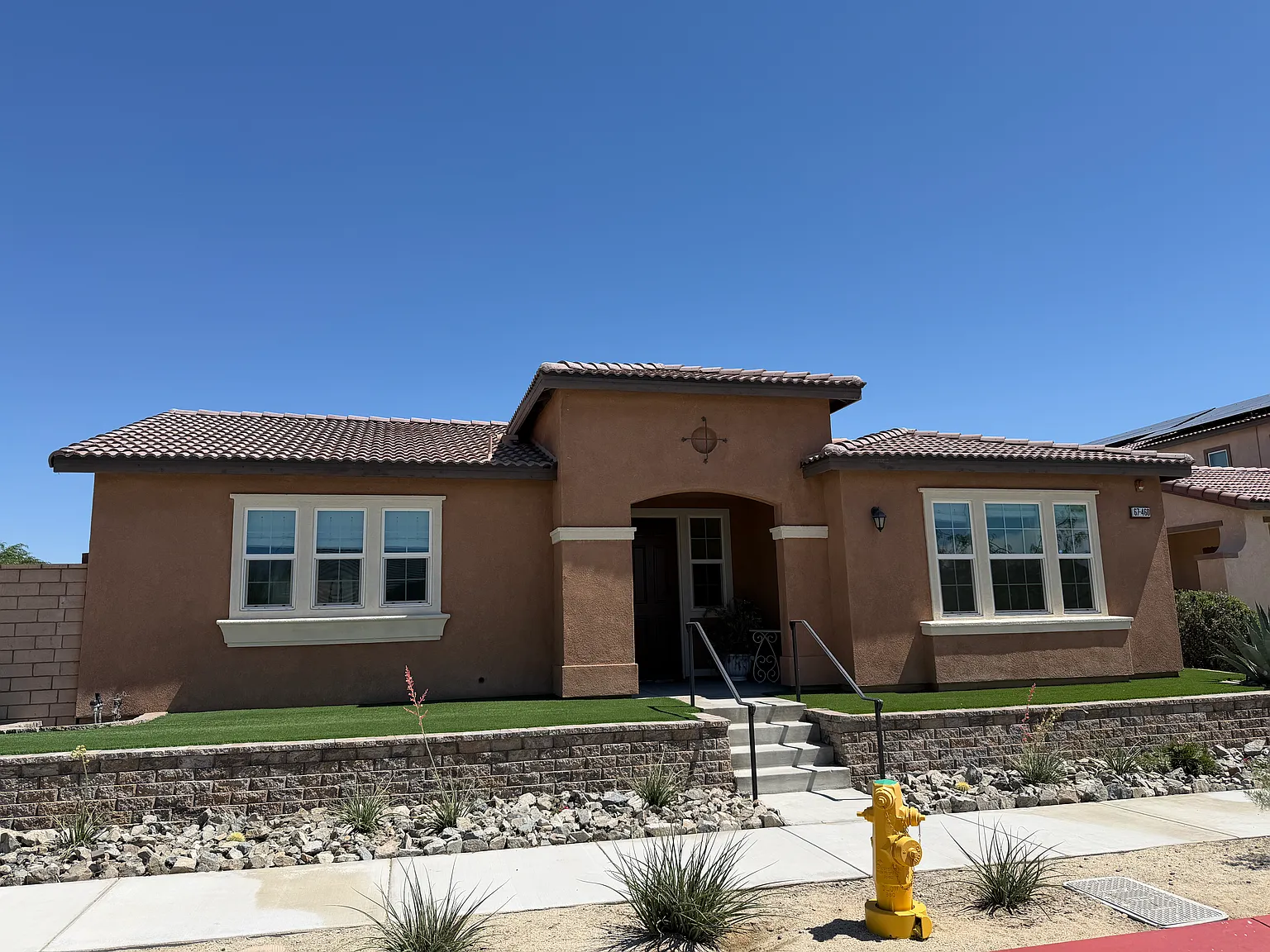 4 bed, 2435 sqft, $1,550 — Photo 2