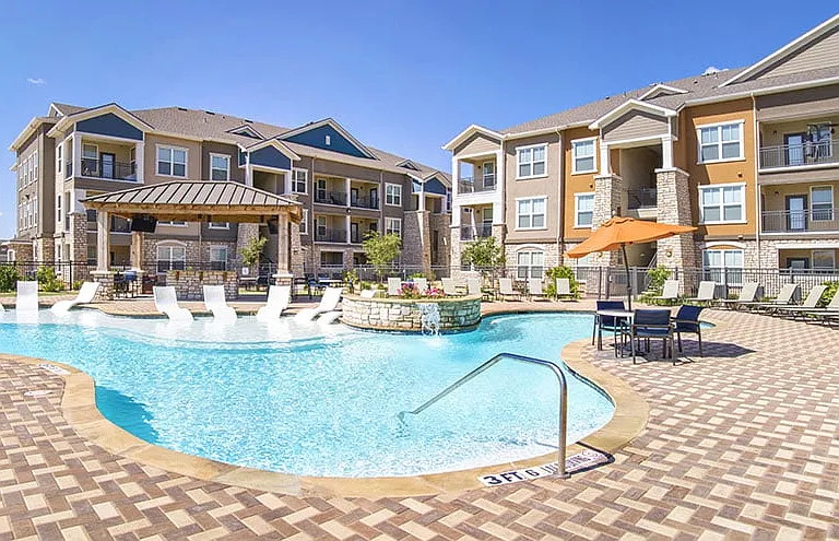 The Oasis at Pavilion Park Apartments — Photo 1