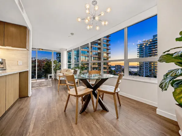 125 E 14th St #704, North Vancouver, BC V7L 2N7