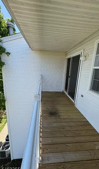 81 Crestview Ln — Photo 14
