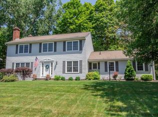 53 Middlesex Dr, Slingerlands, NY 12159