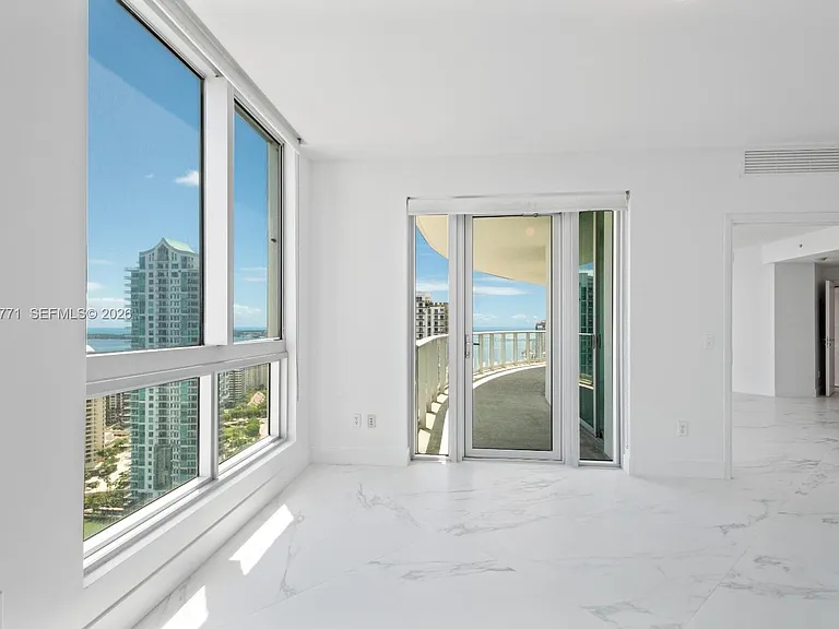300 S Biscayne Blvd #T-3010 — Photo 6