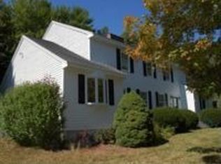 25 Merrymeeting Dr, Merrimack, NH 03054