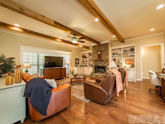 5th image of 222 Lake Valley Dr